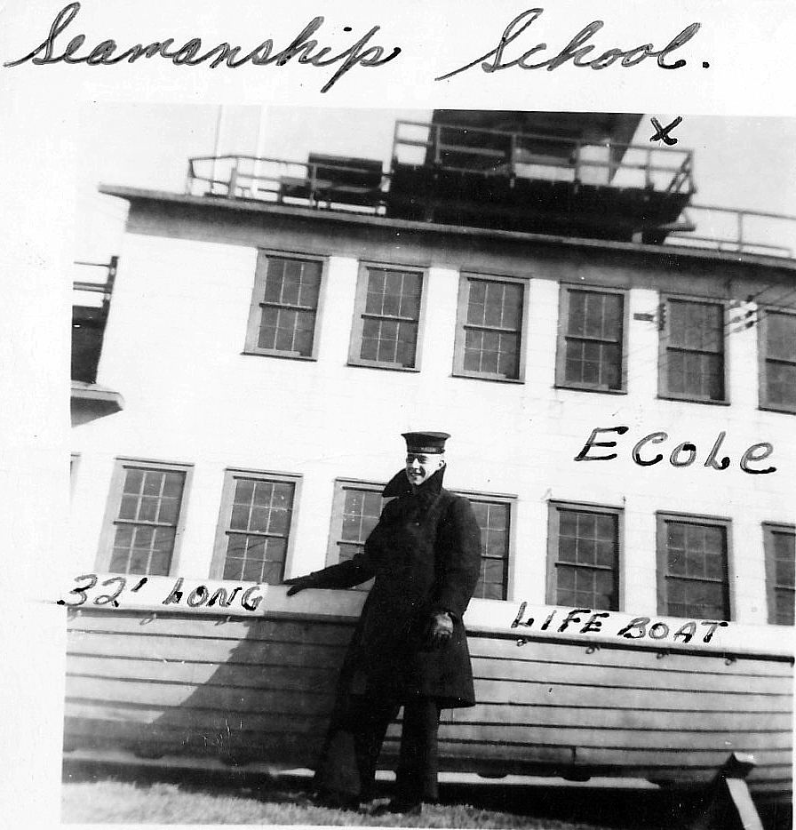 Royal Canadian Navy : Seamanship school