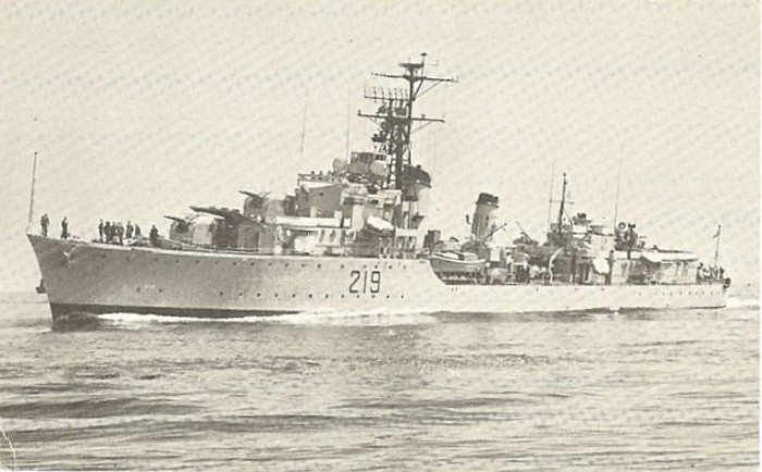 Royal Canadian Navy : HMCS Athabaskan.
