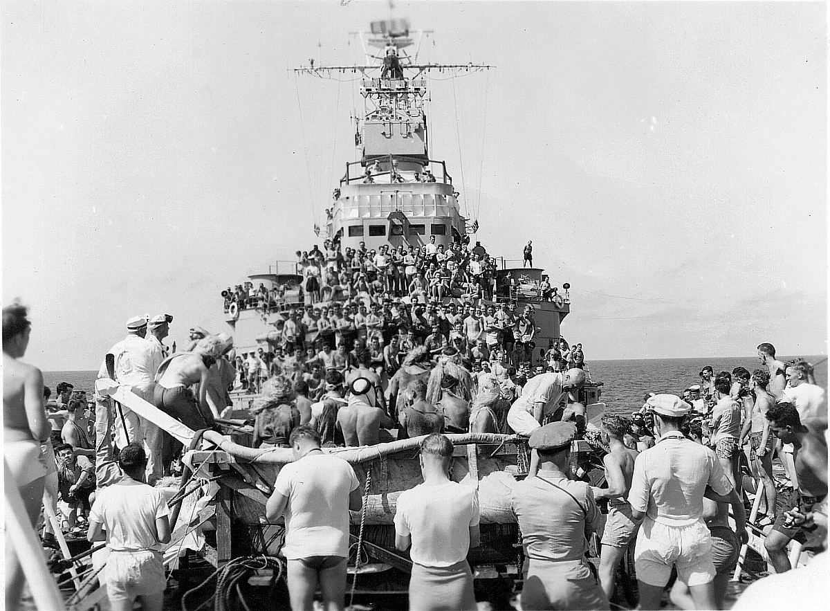 Royal Canadian Navy : HMCS Quebec, 1955