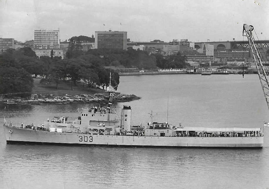 Royal Canadian Navy : HMCS Beacon Hill.
