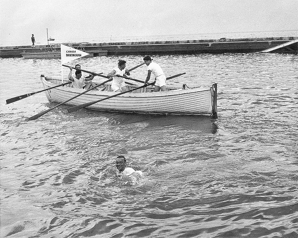 Royal Canadian Navy : HMCS Buckingham, 1959