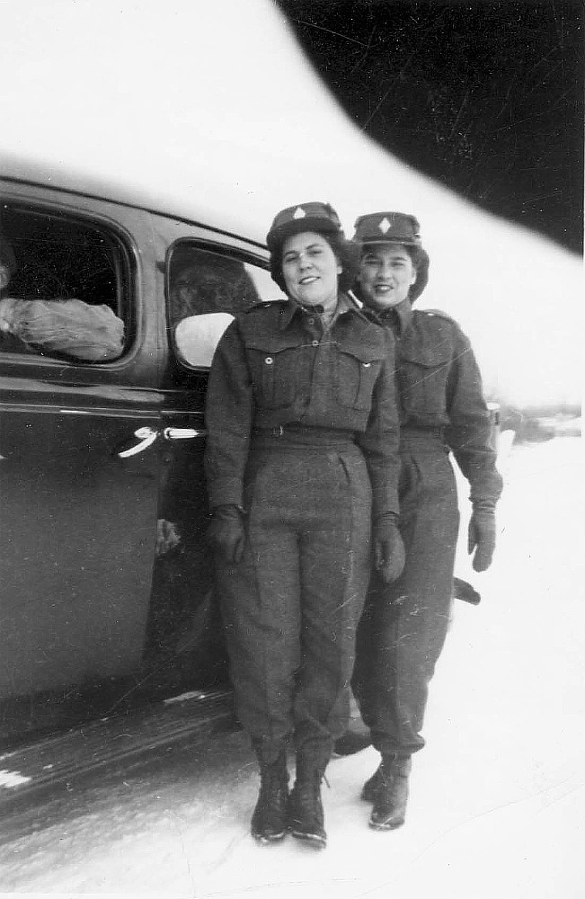 Royal Canadian Navy : Darlena Murphy Miller