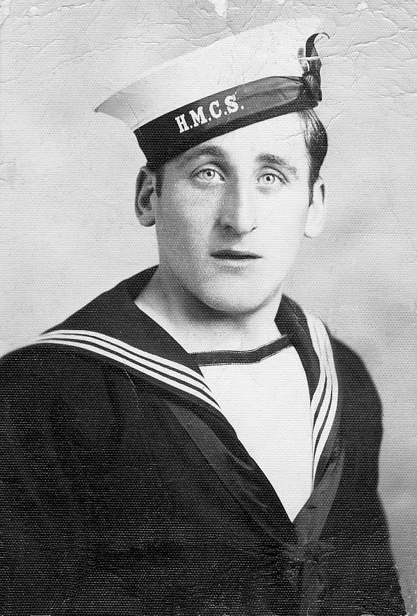 Royal Canadian Navy : Vernon Clarence Miller portrait