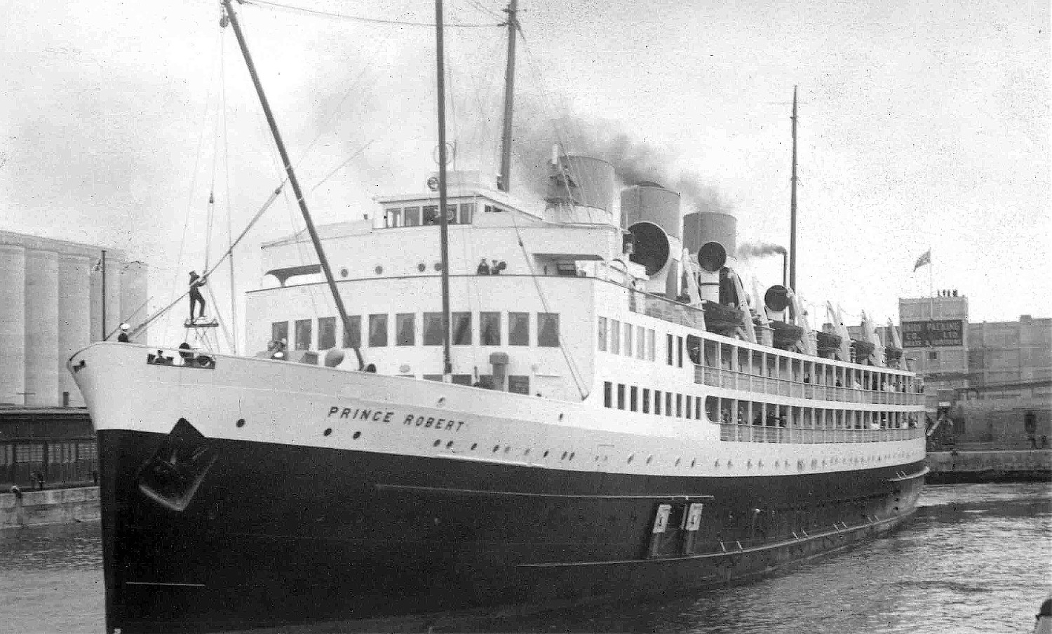Royal Canadian Navy : HMCS Prince Robert
