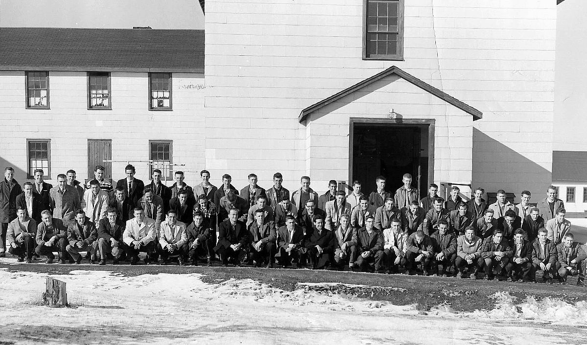 Royal Canadian Navy : HMCS Cornwallis, 1961
