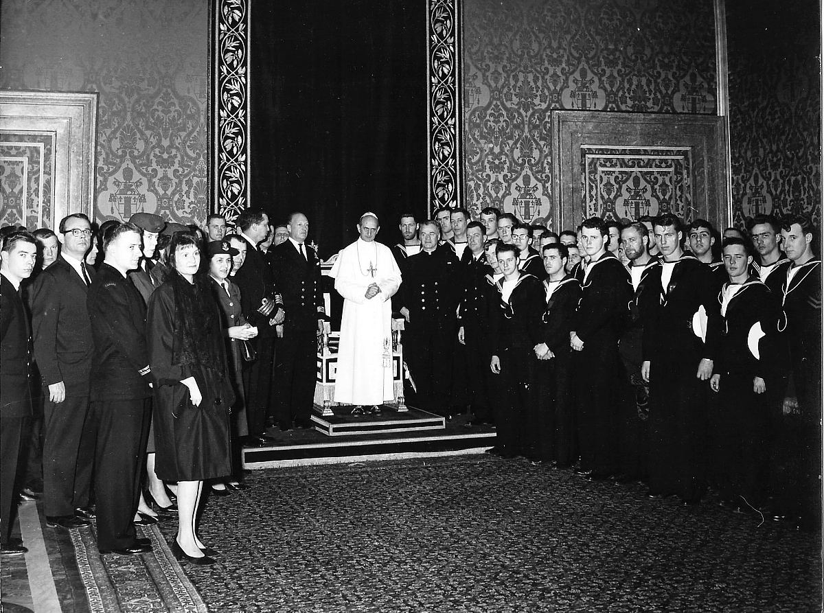 Royal Canadian Navy : Pope Paul VI