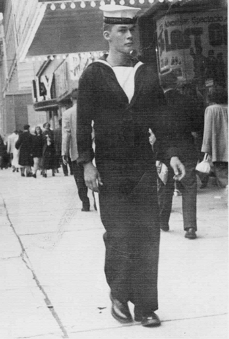 Royal Canadian Navy : Robert Salmond