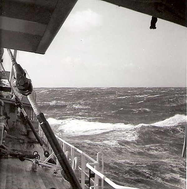 Royal Canadian Navy : HMCS Cape Breton in a storm.