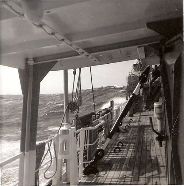 Royal Canadian Navy : HMCS Cape Breton in a storm.