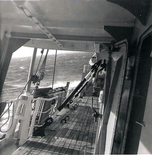 Royal Canadian Navy : HMCS Cape Breton in a storm.