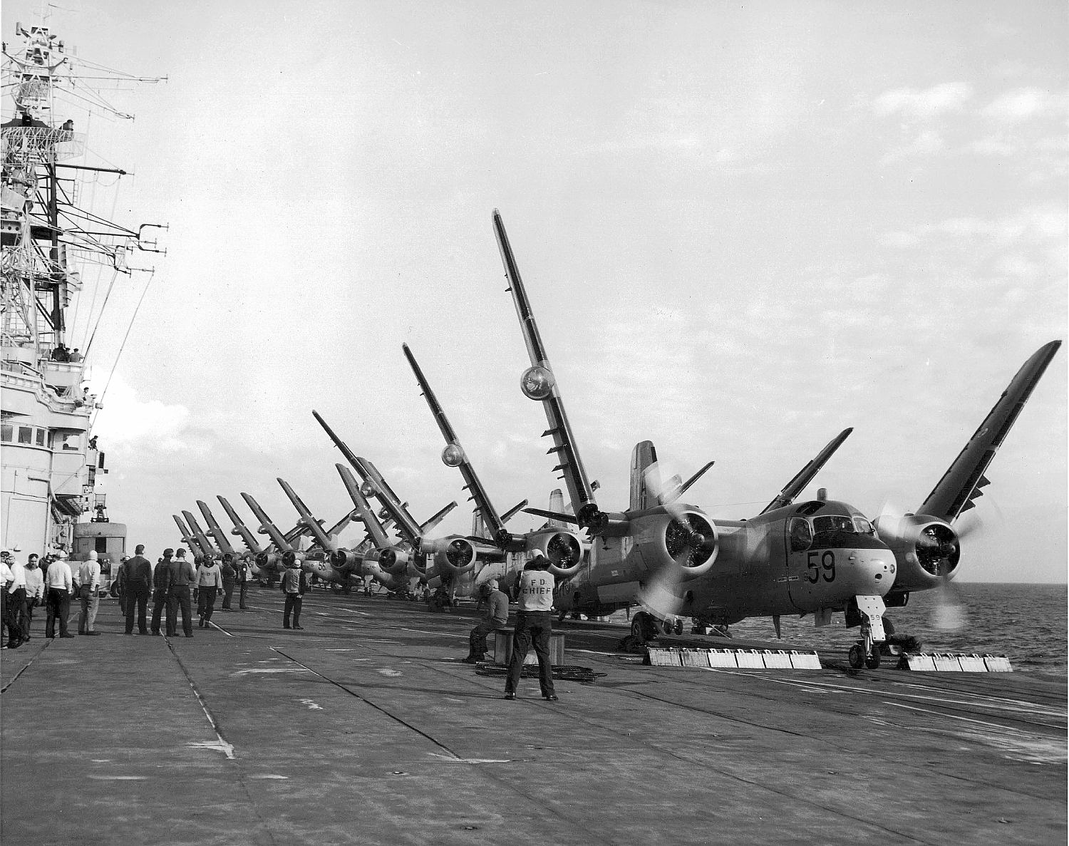 Royal Canadian Navy : HMCS Bonaventure, squadron startup