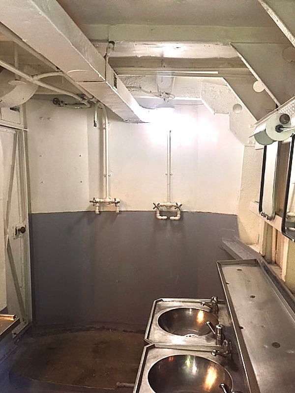 Stokers' washroom, HMCS Haida.