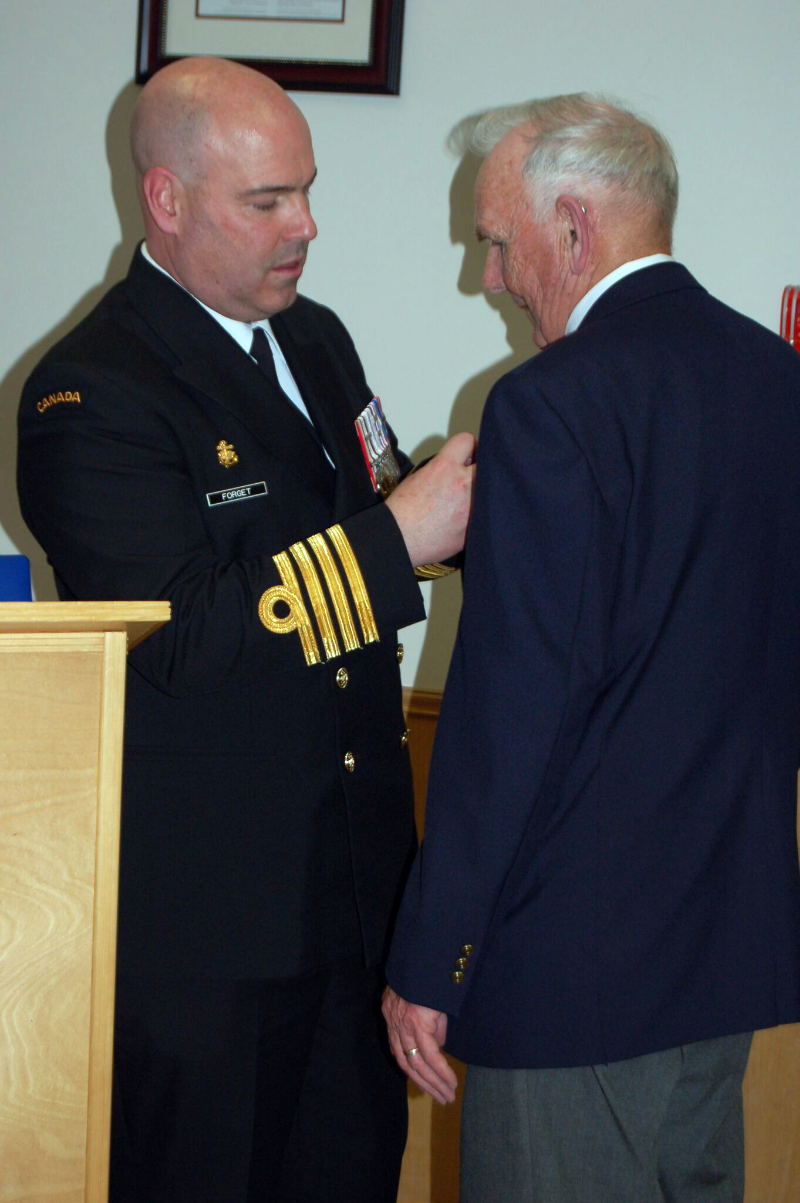 Royal Canadian Navy : Sovereigns Medal for Volunteers.
