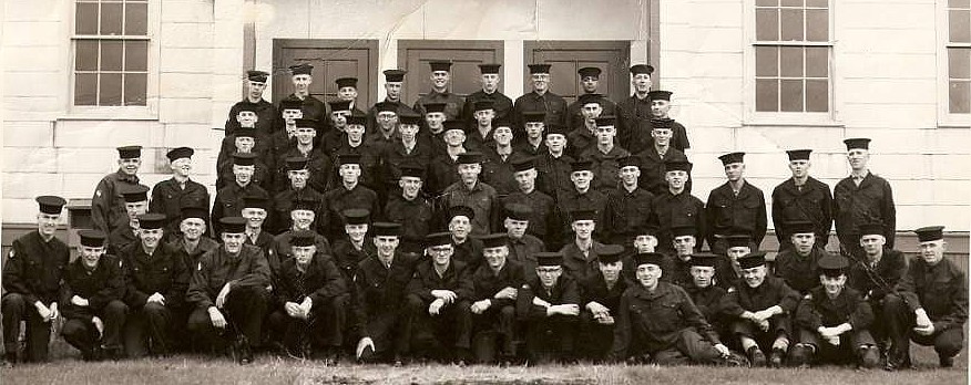 Royal Canadian Navy : Recruits at HMCS Cornwallis.
