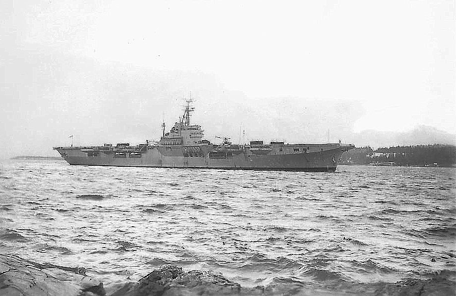 Royal Canadian Navy : unknown aircraft carrier