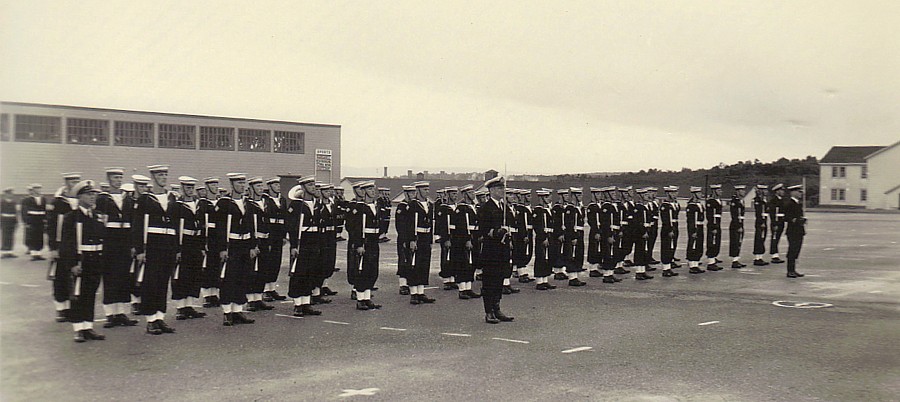 Royal Canadian Navy : HMCS Cornwallis, Sunset Guard.