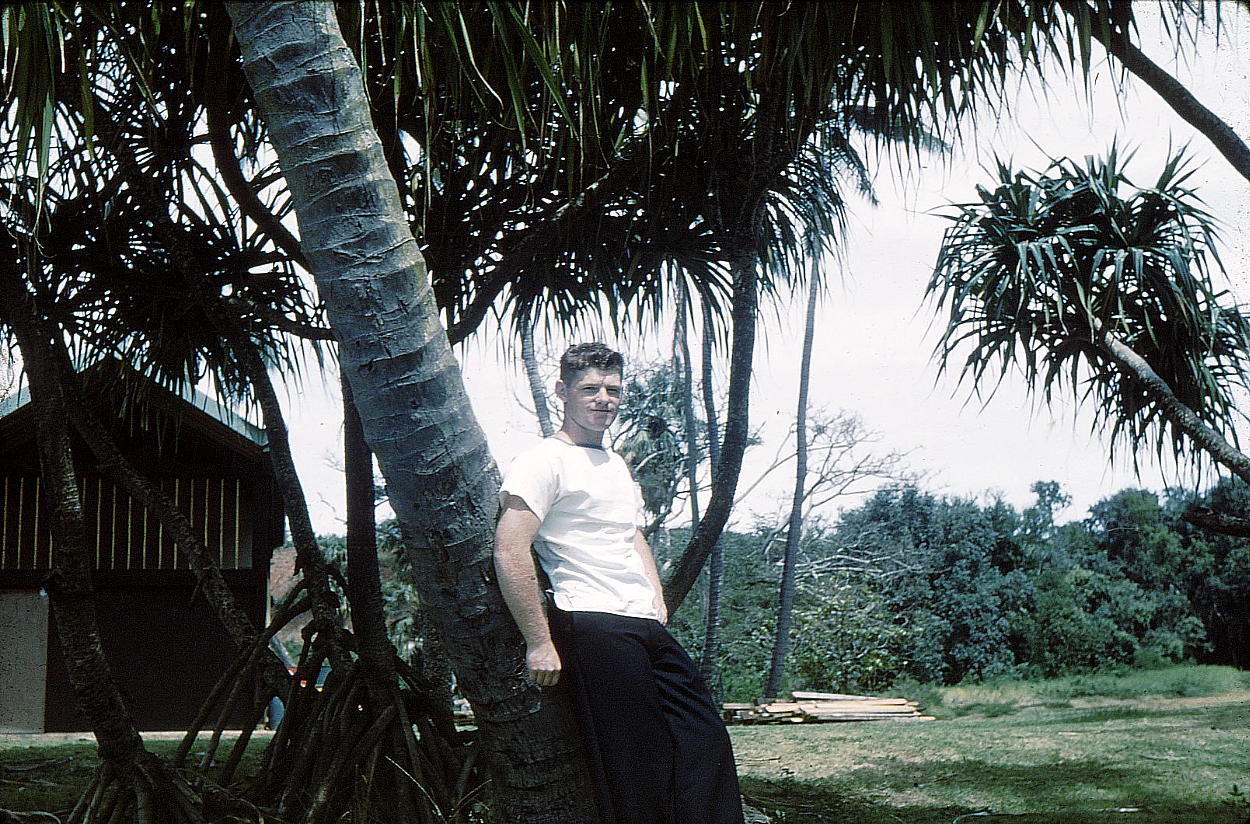 Royal Canadian Navy : Harvey Higginson on Kauai, Hawaii 1962.