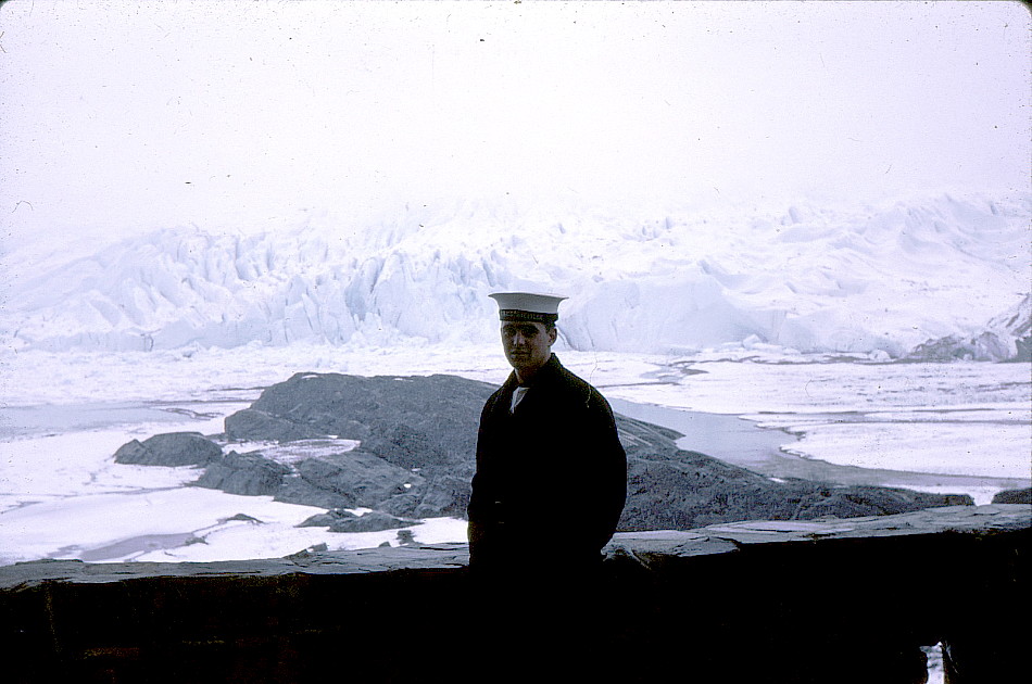 Royal Canadian Navy : HMCS Stettler.