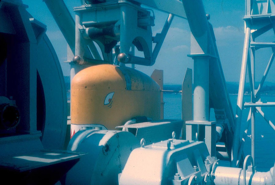 Royal Canadian Navy : HMCS Assiniboine, Variable Depth Sonar.